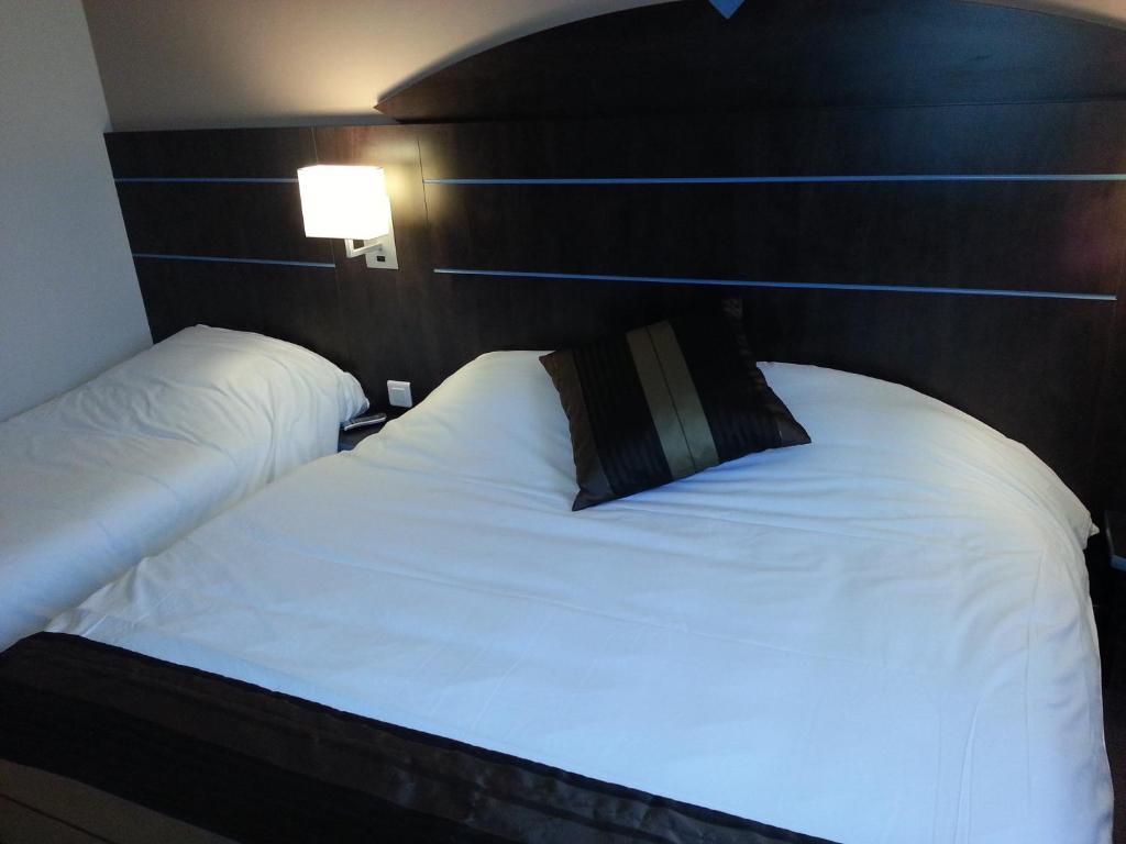 Hotel Akena City Caudry Cameră foto